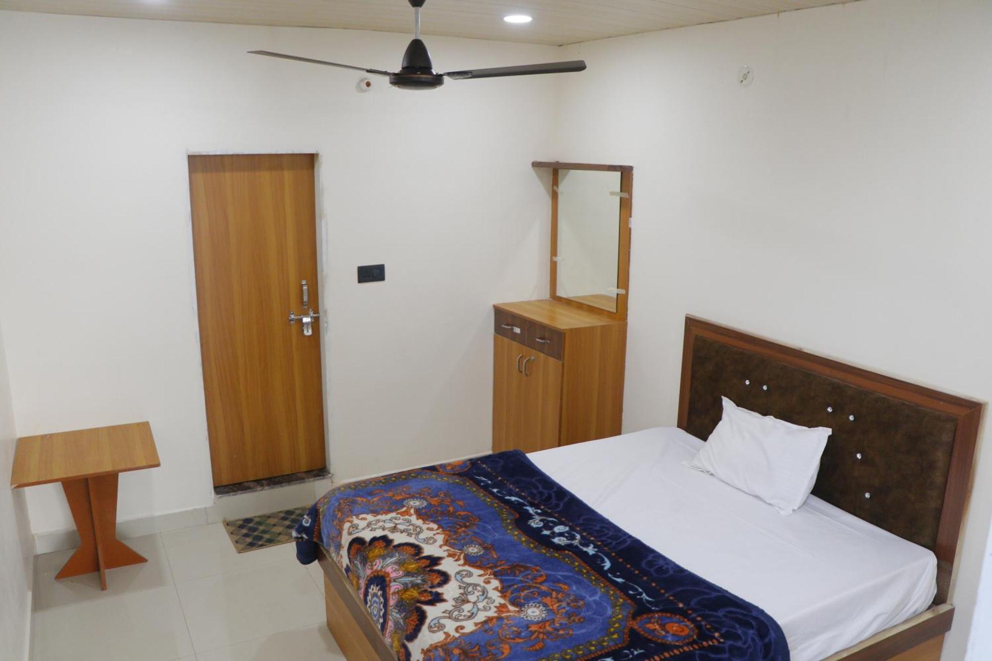 Dolphin Guest House Mathura Ngoại thất bức ảnh