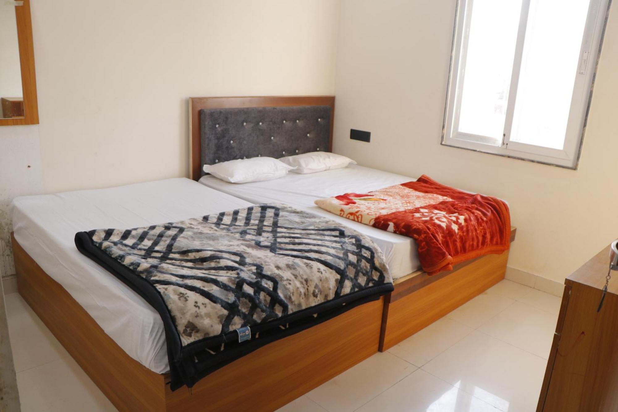 Dolphin Guest House Mathura Ngoại thất bức ảnh